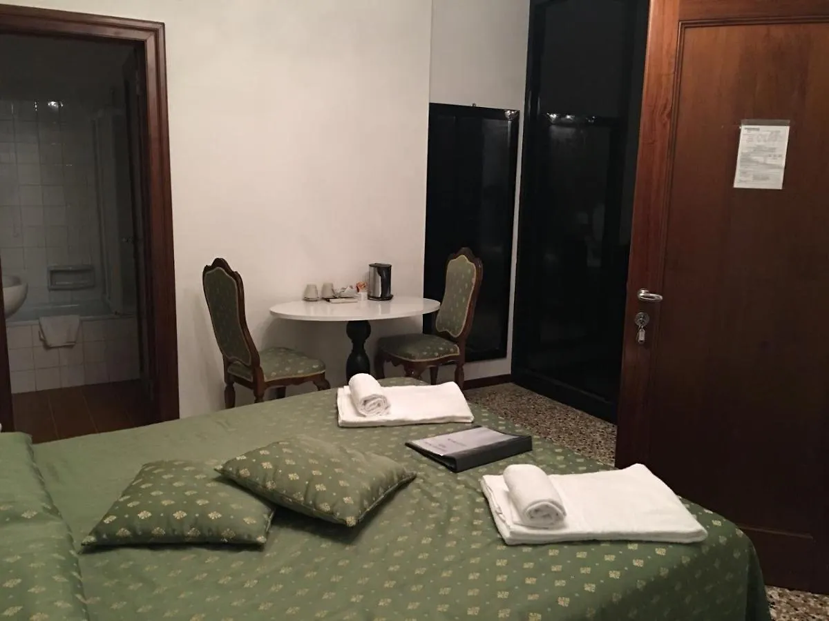 Casa Dolce Ξενοδοχείο Βενετία 3*,